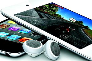 5 Reasons to buy the new iPod Touch, 6th generation ipod touch, ipod 6 price in pakistan, ipod mini, ipod classic, ipod nano, apple iphone touch